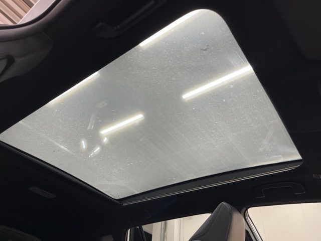 TOYOTA COROLLA CROSS HYBRID 2025