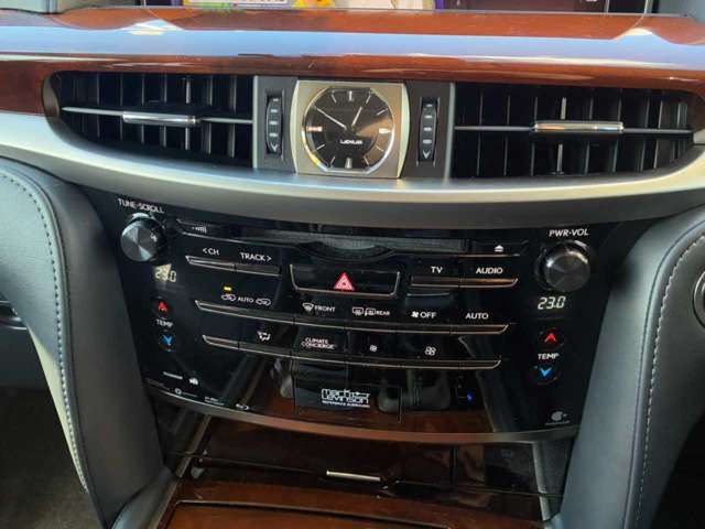 TOYOTA LEXUS LX570 AWD 2019