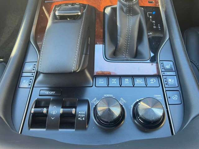 TOYOTA LEXUS LX570 AWD 2019