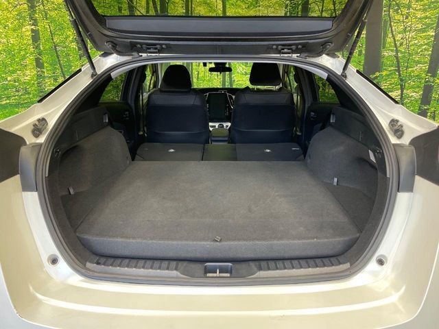 TOYOTA PRIUS PHV 2018