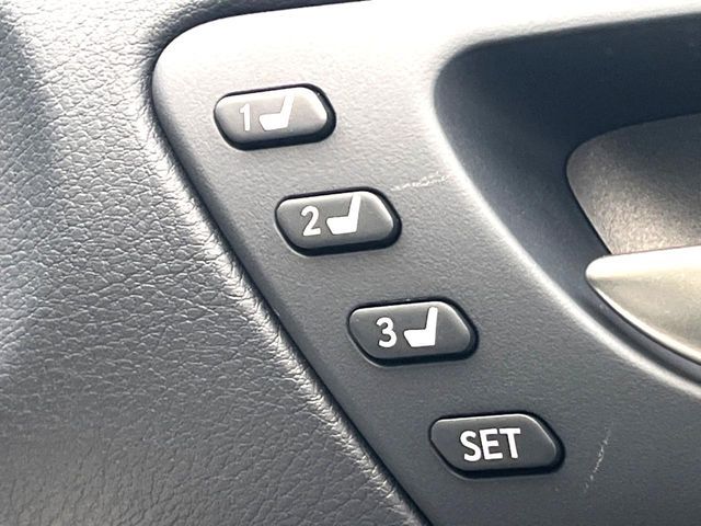 TOYOTA LEXUS IS350 2021