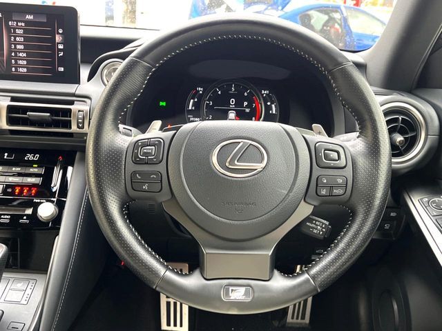 TOYOTA LEXUS IS350 2021