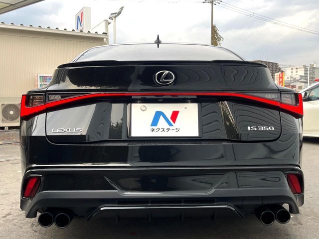 TOYOTA LEXUS IS350 2021