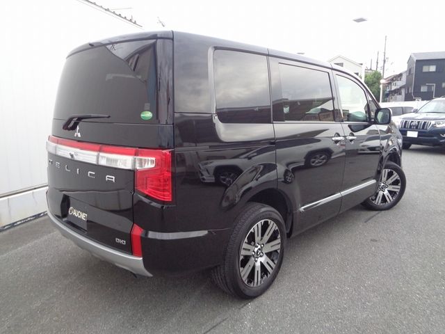 MITSUBISHI DELICA D:5 4WD 2019