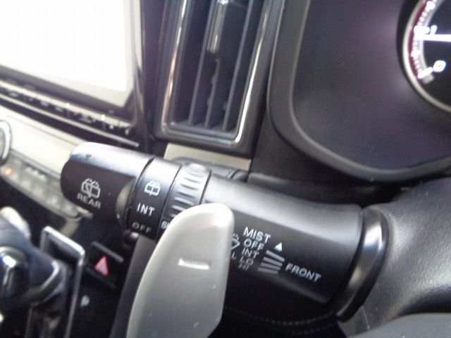 MITSUBISHI DELICA D:5 4WD 2019