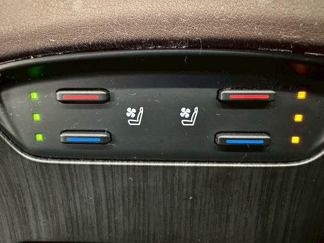 TOYOTA HARRIER HYBRID 2023