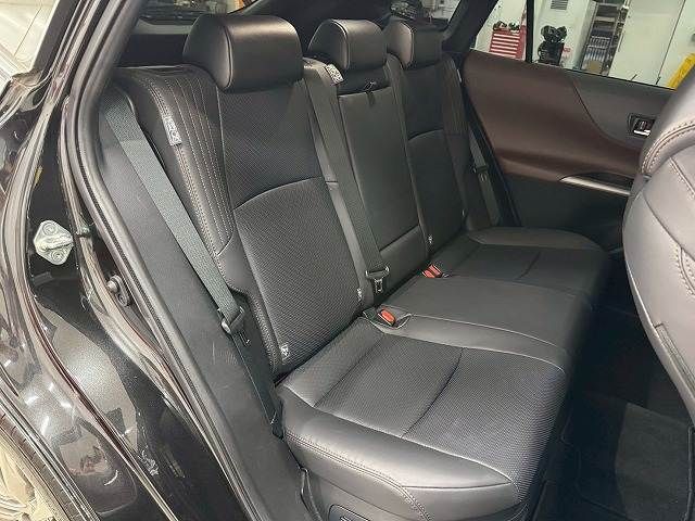 TOYOTA HARRIER HYBRID 2023