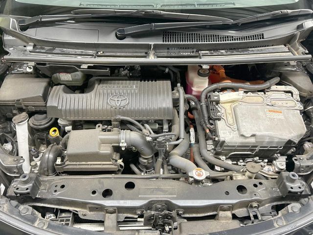 TOYOTA SIENTA HYBRID 2019