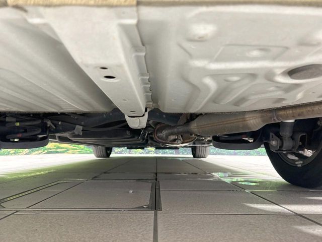 TOYOTA VOXY HYBRID 2017