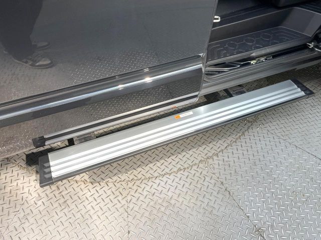 MITSUBISHI DELICA D:5 4WD 2025