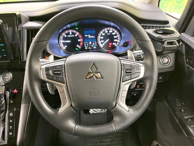 MITSUBISHI DELICA D:5 4WD 2025