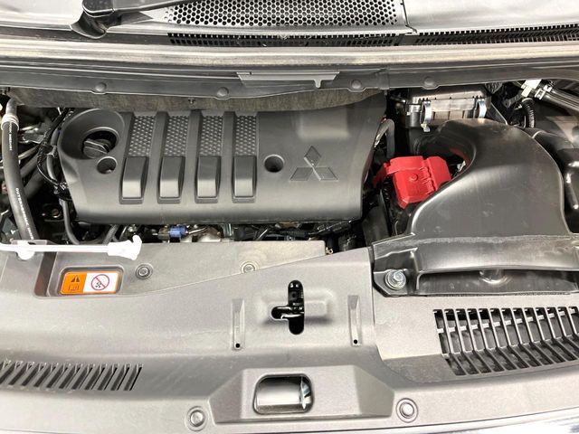 MITSUBISHI DELICA D:5 4WD 2025