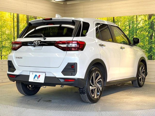 TOYOTA RAIZE 2025