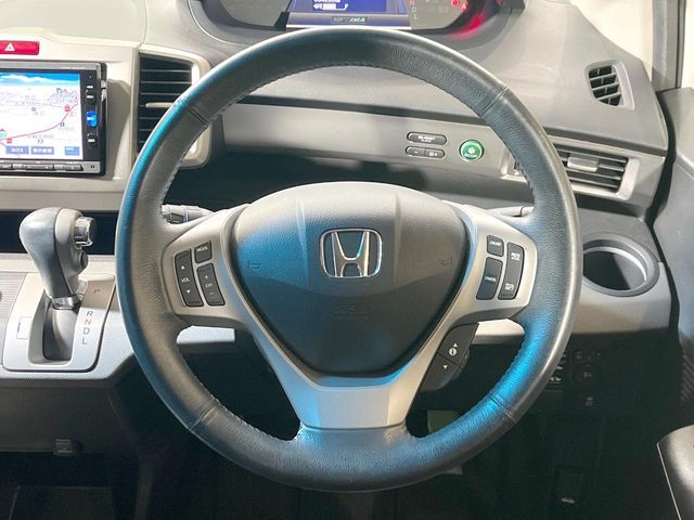HONDA FREED HYBRID 2016