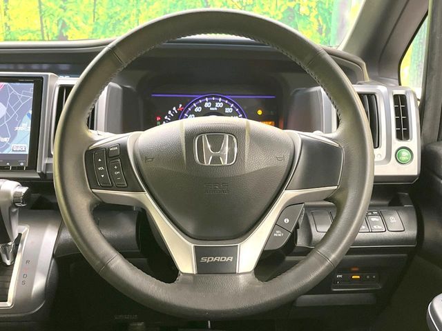 HONDA STEPWAGON SPADA 2013