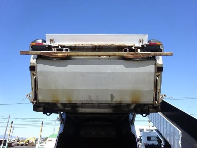 NISSAN DIESEL CONDOR 2014