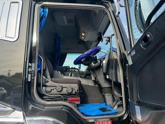 MITSUBISHI FUSOU SUPER GREAT 2020