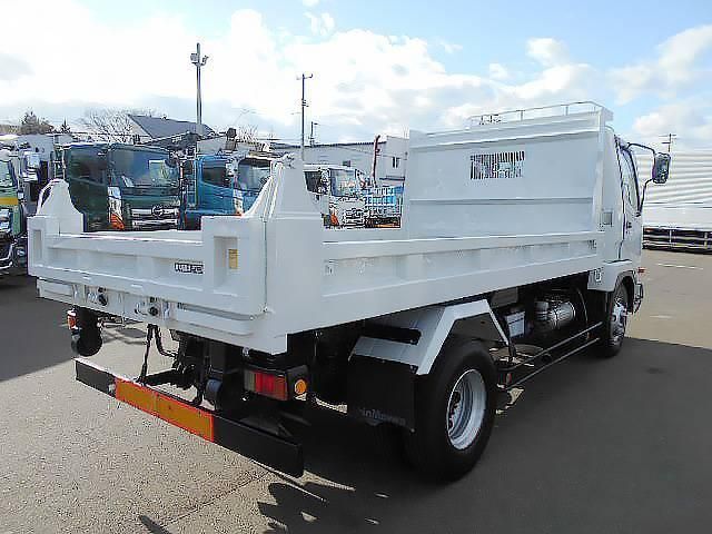 MITSUBISHI FUSOU FIGHTER 2010