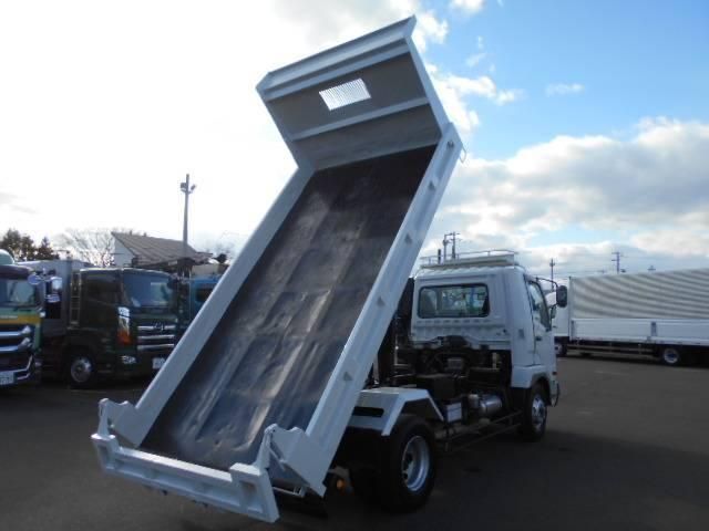 MITSUBISHI FUSOU FIGHTER 2010