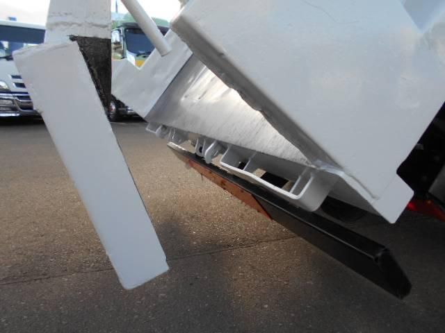 MITSUBISHI FUSOU FIGHTER 2010