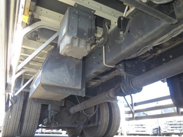 NISSAN DIESEL Quon 2019