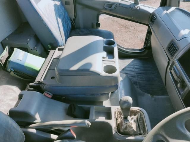 MITSUBISHI FUSOU FIGHTER 2003