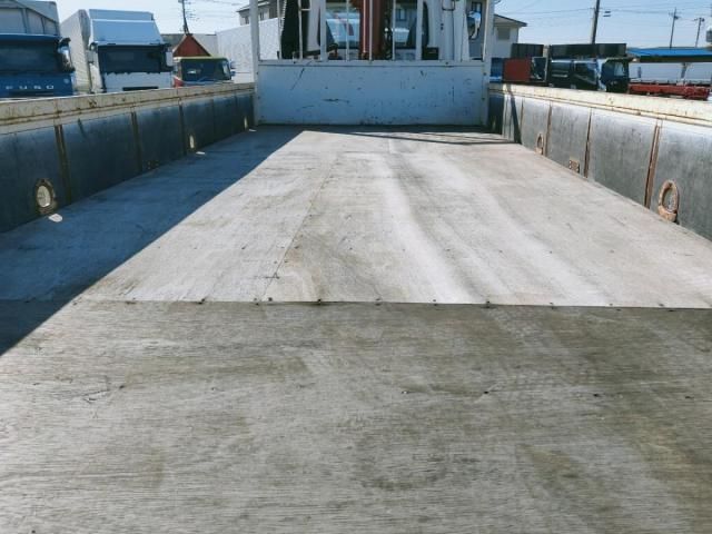 MITSUBISHI FUSOU FIGHTER 2003