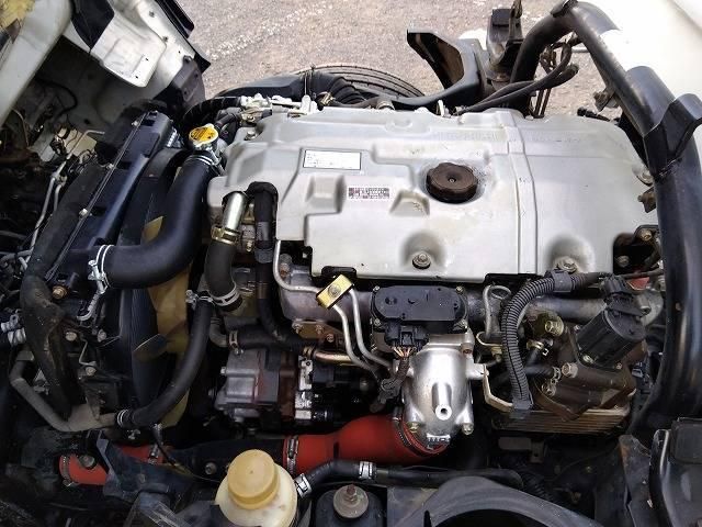 MITSUBISHI CANTER 2004