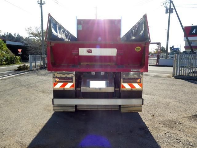 MITSUBISHI FUSOU SUPER GREAT 2021