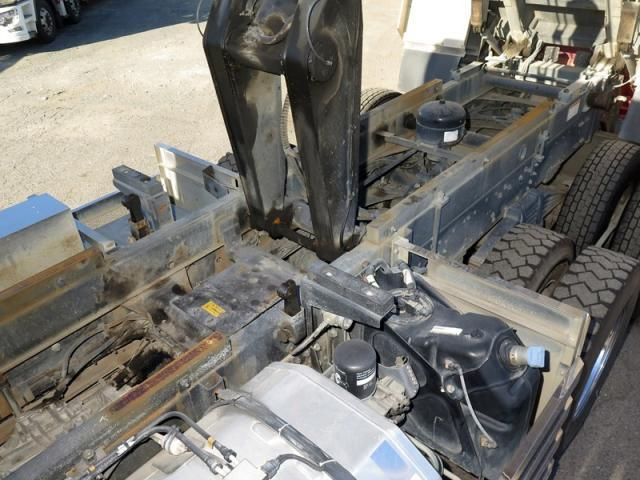 MITSUBISHI FUSOU SUPER GREAT 2021