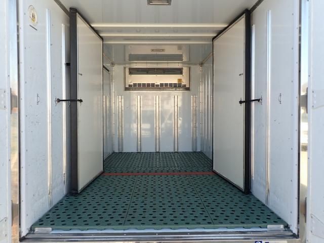 MITSUBISHI CANTER 2020