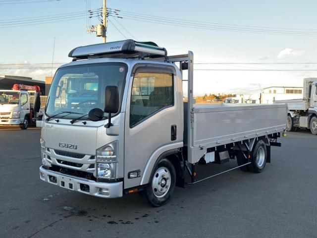 ISUZU ELF 2018