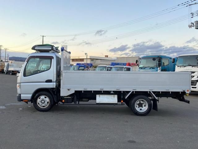 MITSUBISHI CANTER 2018