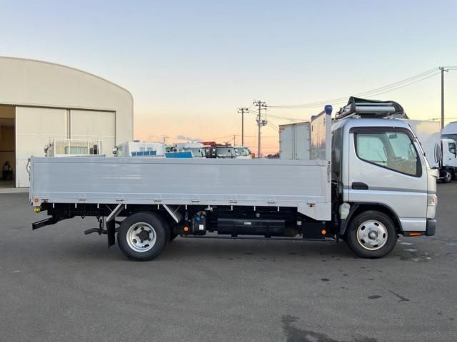 MITSUBISHI CANTER 2018