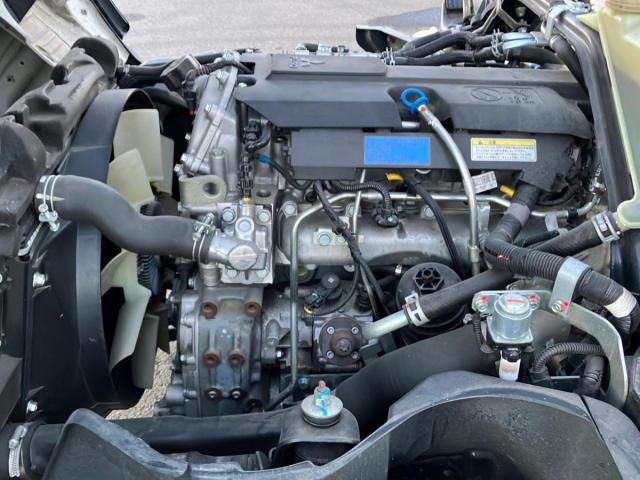 MITSUBISHI CANTER 2018