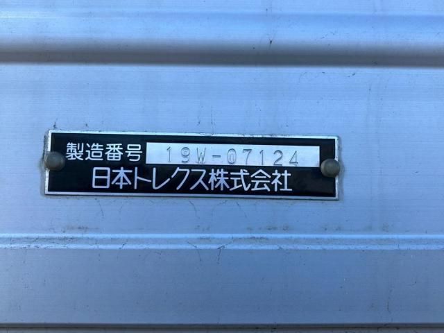 NISSAN DIESEL Quon 2019