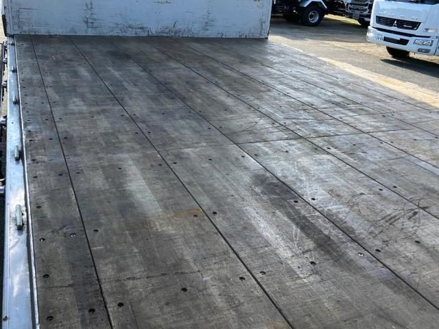 NISSAN DIESEL Quon 2019