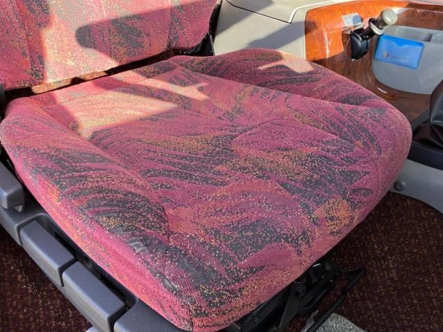 NISSAN DIESEL Quon 2019