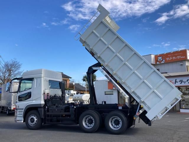 MITSUBISHI FUSOU SUPER GREAT 2024