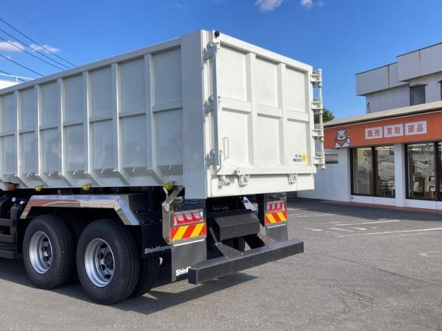 MITSUBISHI FUSOU SUPER GREAT 2024