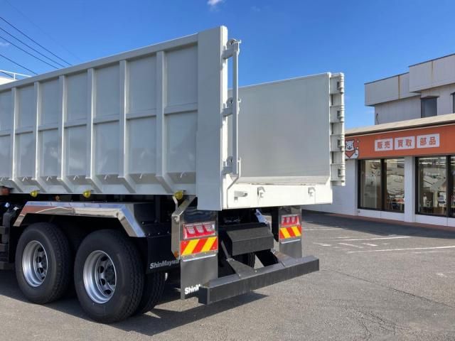 MITSUBISHI FUSOU SUPER GREAT 2024