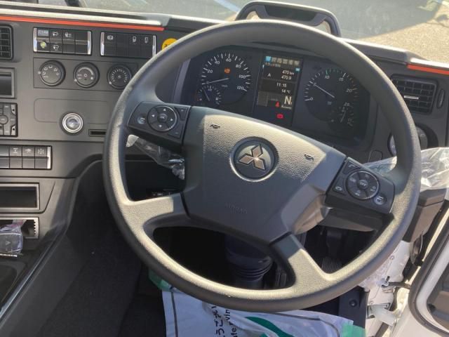 MITSUBISHI FUSOU SUPER GREAT 2025