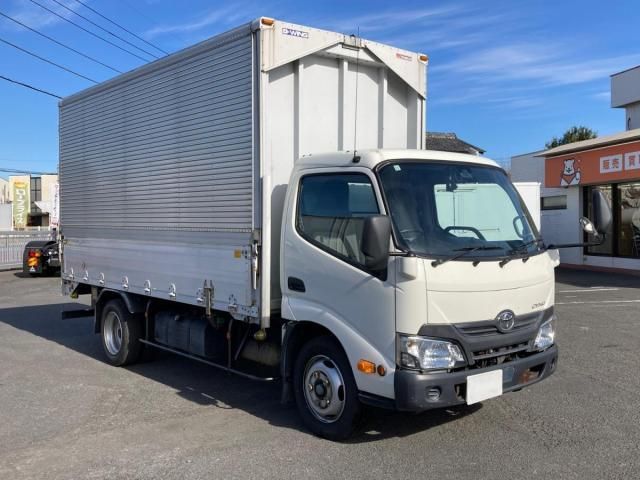 TOYOTA DYNA 2018