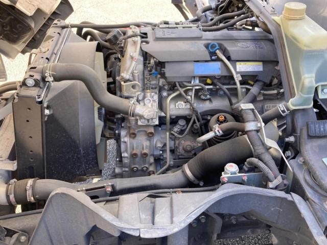 MITSUBISHI CANTER 2018