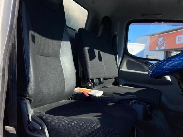 MITSUBISHI CANTER 2018