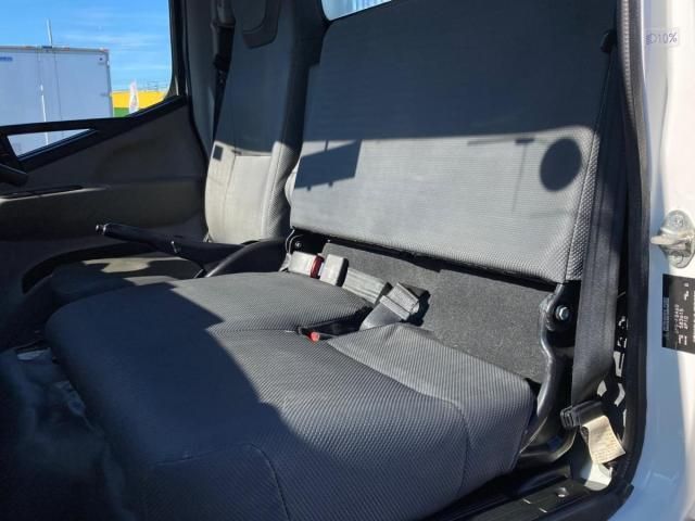 MITSUBISHI CANTER 2020