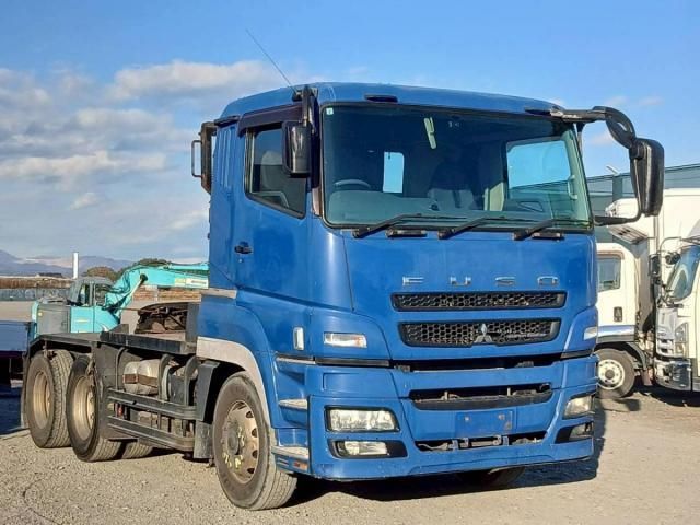 MITSUBISHI FUSOU SUPER GREAT 2014