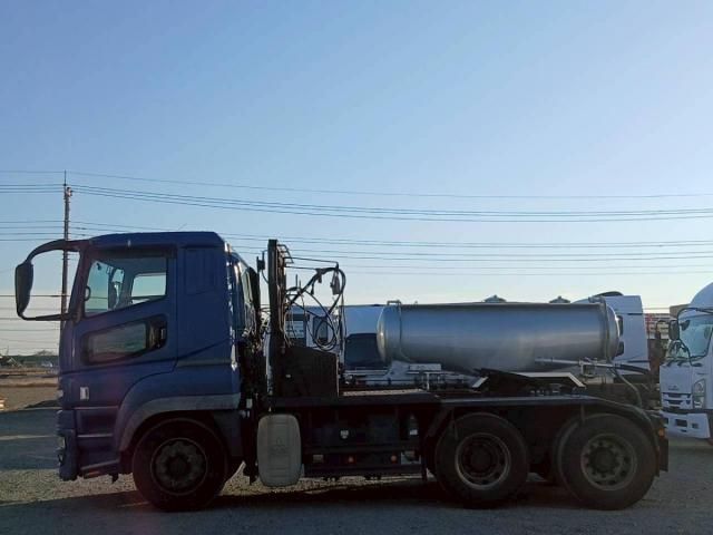 MITSUBISHI FUSOU SUPER GREAT 2014