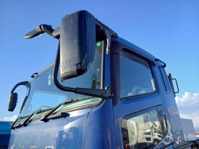 MITSUBISHI FUSOU SUPER GREAT 2014