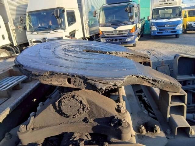 MITSUBISHI FUSOU SUPER GREAT 2014